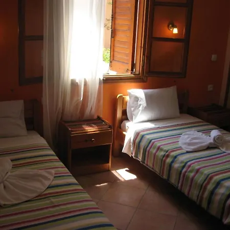 Patelo Hostel *